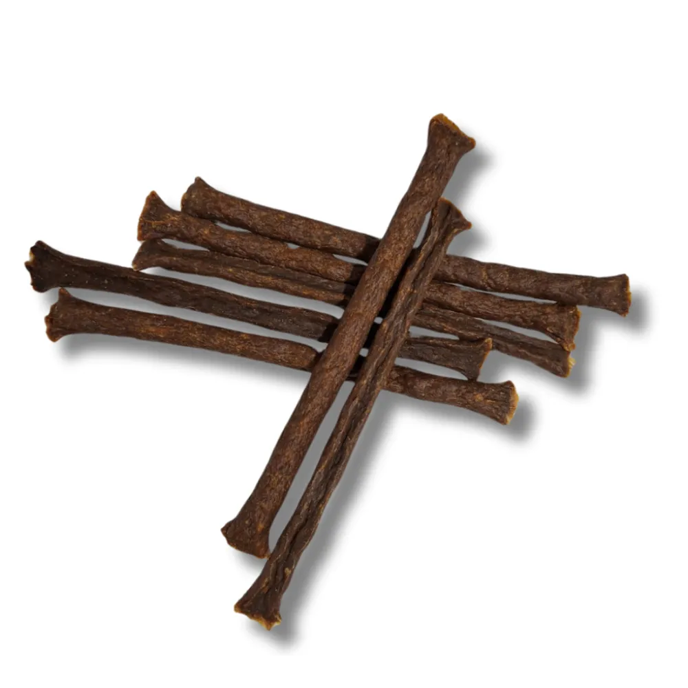 Natürliche Hühner-Sticks für Hunde – schonend getrockneter Snack aus reinem Hühnerfleisch.