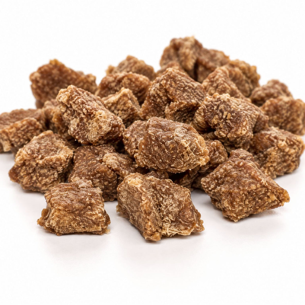 Nahaufnahme der Kaninchen-Fleisch-Würfel mini – getrocknete Würfel aus Kaninchenfleisch ohne Zusatzstoffe